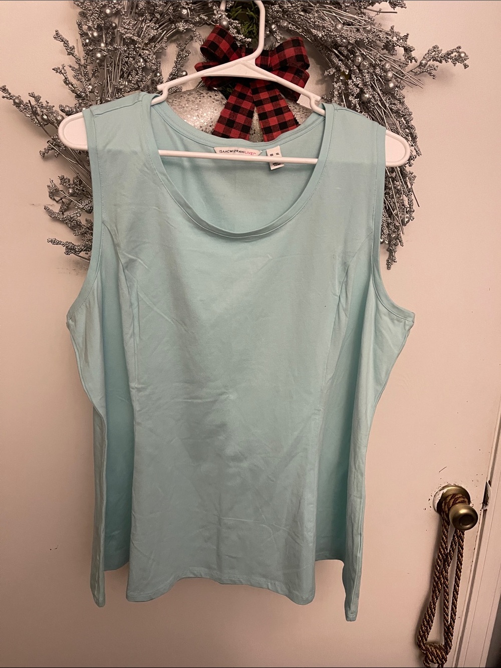 Isaac Mizrahi Light Aqua Scoop Neck Tank